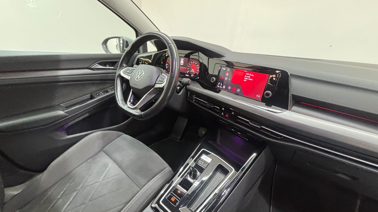 VOLKSWAGEN GOLF 21